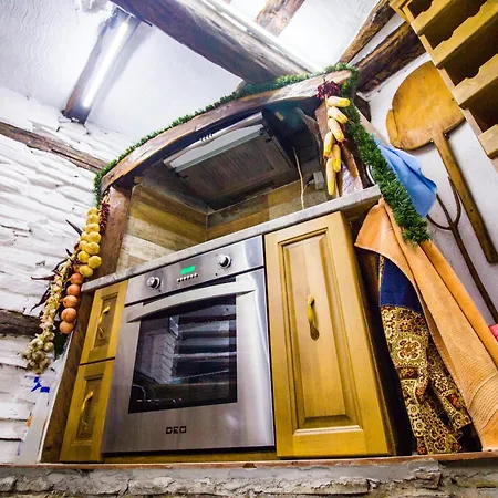 стальовата къща - Stalyovata House Prokhod