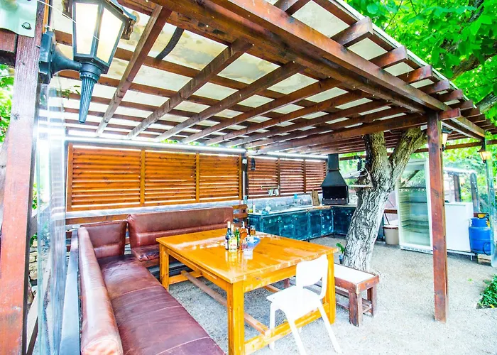 стальовата къща - Stalyovata House