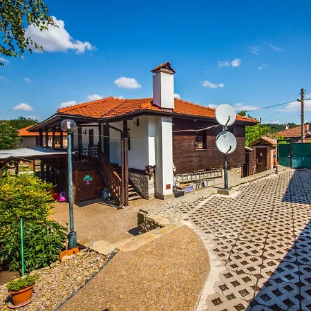 стальовата къща - Stalyovata House * Prokhod