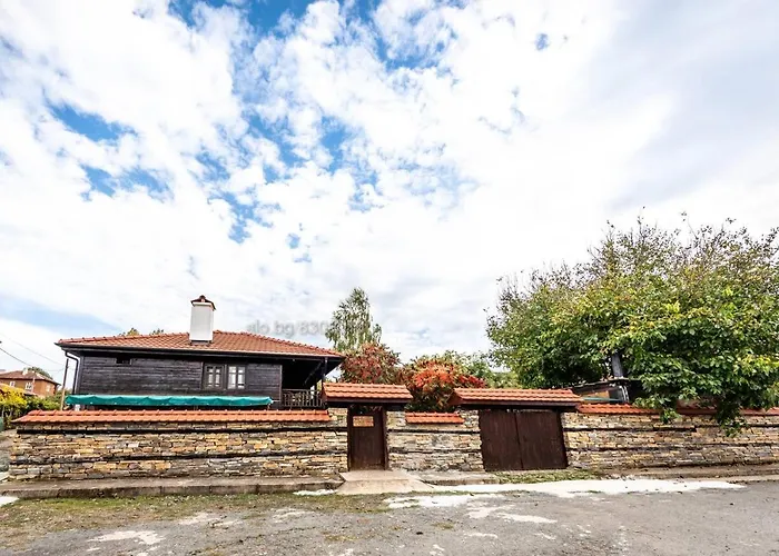 стальовата къща - Stalyovata House Villa *