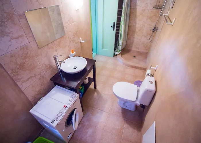 стальовата къща - Stalyovata House Prokhod